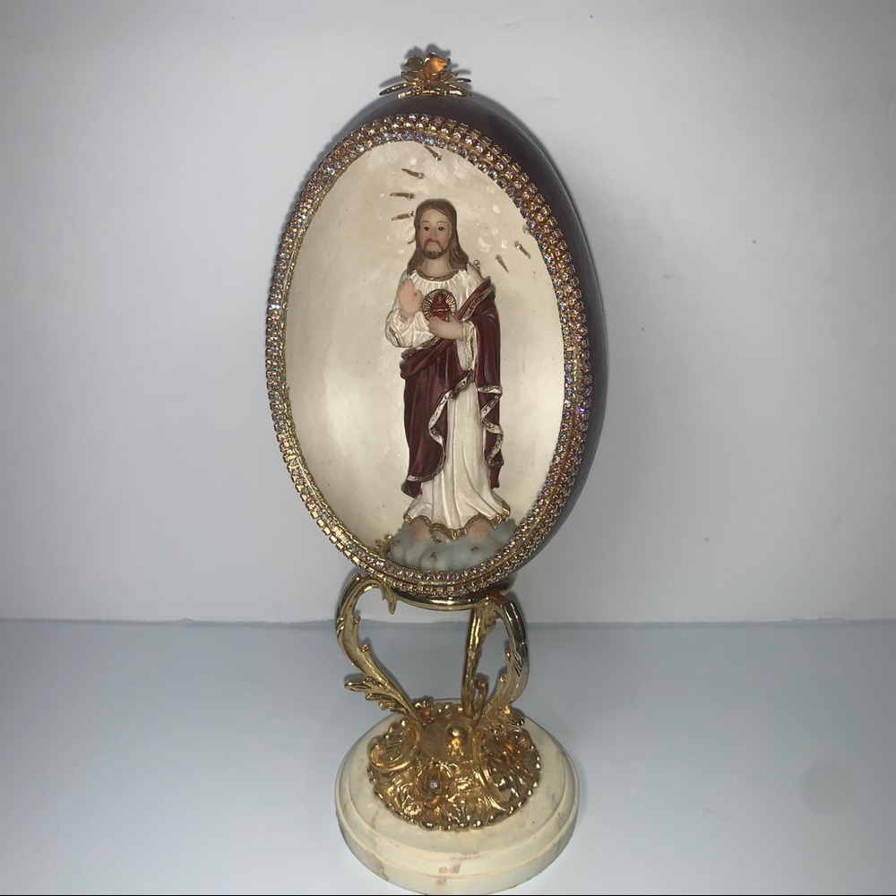 Open Hands of God-Life of Christ Decorative Egg Mi